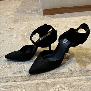 Steve Madden Elegant Black Leather Women's Heels